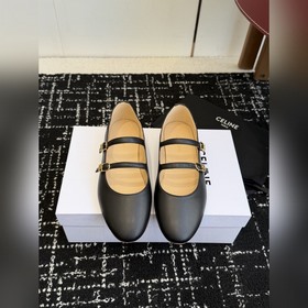 CELINE 25SS — молодежный стиль с эффе