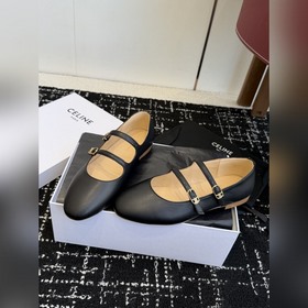 CELINE 25SS — молодежный стиль с эффе