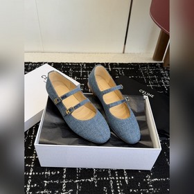 CELINE 25SS — молодежный стиль с эффе