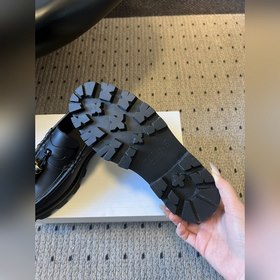 Высококачественные лоферы CELINE25ss 
