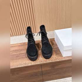 CELINE# Новые ботинки Dr. Martens на ш