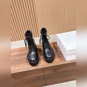 CELINE# Новые ботинки Dr. Martens на ш