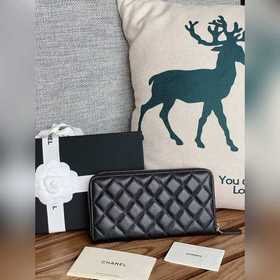 Доступен классический кошелек CHANEL C