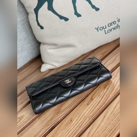Доступен классический длинный кошелек