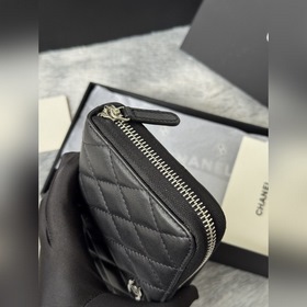Доступен классический кошелек CHANEL C
