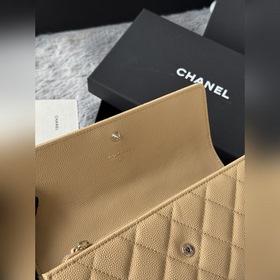 CHANEL. Двойной длинный кошелек с клап