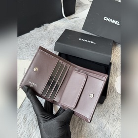 Новинка： компактный кошелек Chanel с 