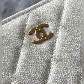 Новинка： компактный кошелек Chanel с 