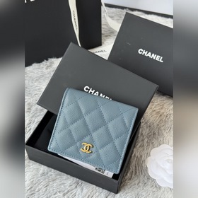 Новинка： компактный кошелек Chanel с 