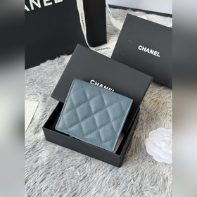 Новинка： компактный кошелек Chanel с 