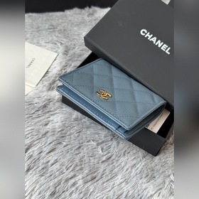 Новинка： компактный кошелек Chanel с 