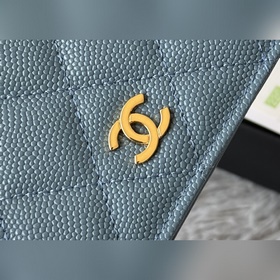 Новинка： компактный кошелек Chanel с 