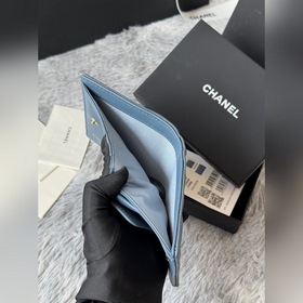 Новинка： компактный кошелек Chanel с 