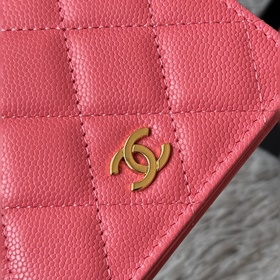 Новинка： компактный кошелек Chanel с 