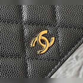 Новинка： компактный кошелек Chanel с 