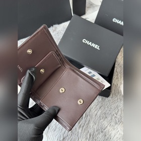Новинка： компактный кошелек Chanel с 