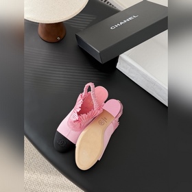 Туфли Chanel 25B Mary Jane ： сдержа