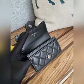 CHANEL Кожа ягненка, текстура «кавиар»