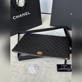 Chanel - Аутентичная сумка Leboy New S