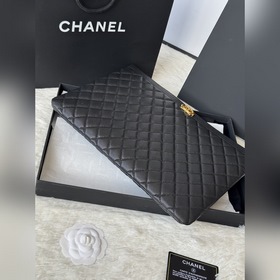 Chanel - Аутентичная сумка Leboy New S