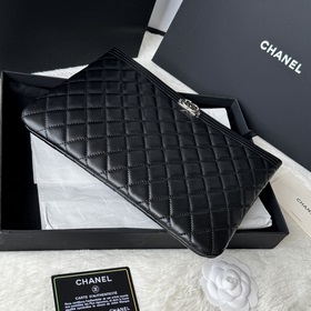 Оригинальная сумочка Chanel из кожи я