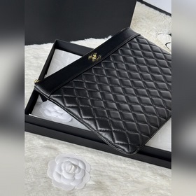 Новая коллекция сумок Chanel ： натура