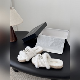 Новые меховые тапочки Chanel 25K! Э