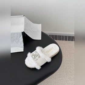 Новые меховые тапочки Chanel 25K! Э