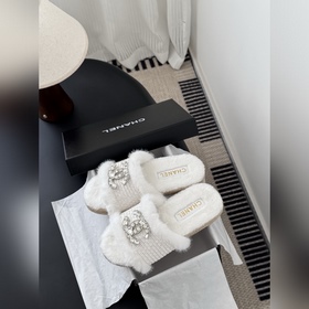 Новые меховые тапочки Chanel 25K! Э