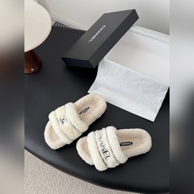 Новые меховые тапочки Chanel 25K! Э
