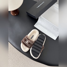 Новые меховые тапочки Chanel 25K! Э