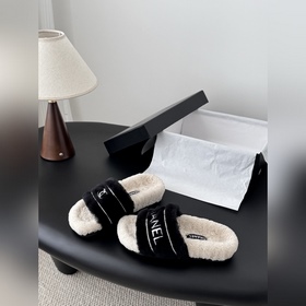 Новые меховые тапочки Chanel 25K! Э
