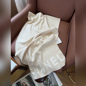 Chanel · Редкая модель трикотажа от Ch