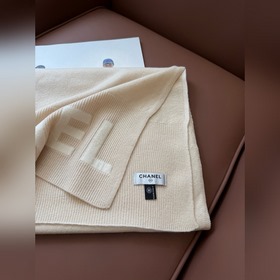 Chanel · Редкая модель трикотажа от Ch