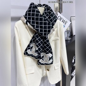Новинка в бутике Chanel. Абсолютно пот