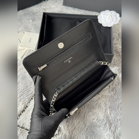 Chanel Camellia - WOC Fortune Bag Magn