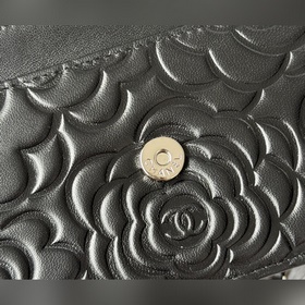 Chanel Camellia - WOC Fortune Bag Magn