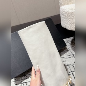 Непревзойденные ботинки Chanel 25 с ц