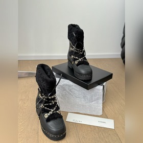 Снежные сапоги Chanel： теплые рекоменд