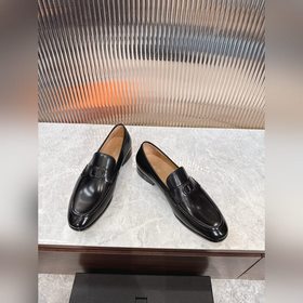 Лоферы Dior Timeless Flex — это новое