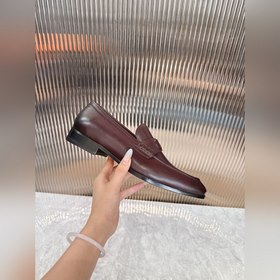 Лоферы Dior Timeless Flex — это новое 