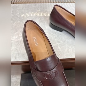 Лоферы Dior Timeless Flex — это новое 