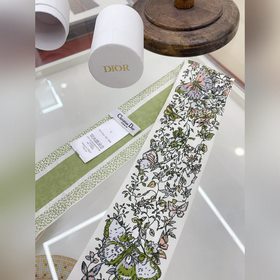 Новая модель Dior создает неповторимый