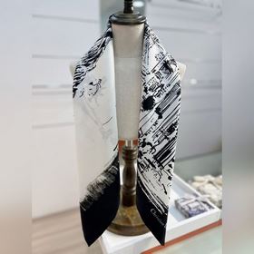 Двусторонний монохромный шарф Dior с п