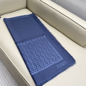 Fendi Новинка  [Шаль из шелка с