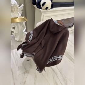 Плащ с капюшоном Fendi, изделие высшег