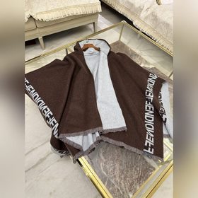 Плащ с капюшоном Fendi, изделие высшег
