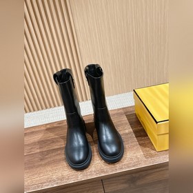 #Кожаный верх FENDI# Новые низкие боти