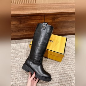 #Кожаный верх FENDI# Fendi Осень/Зима 