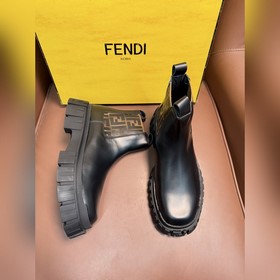 Ботинки FENDI Force Lace-Up Boots с вы